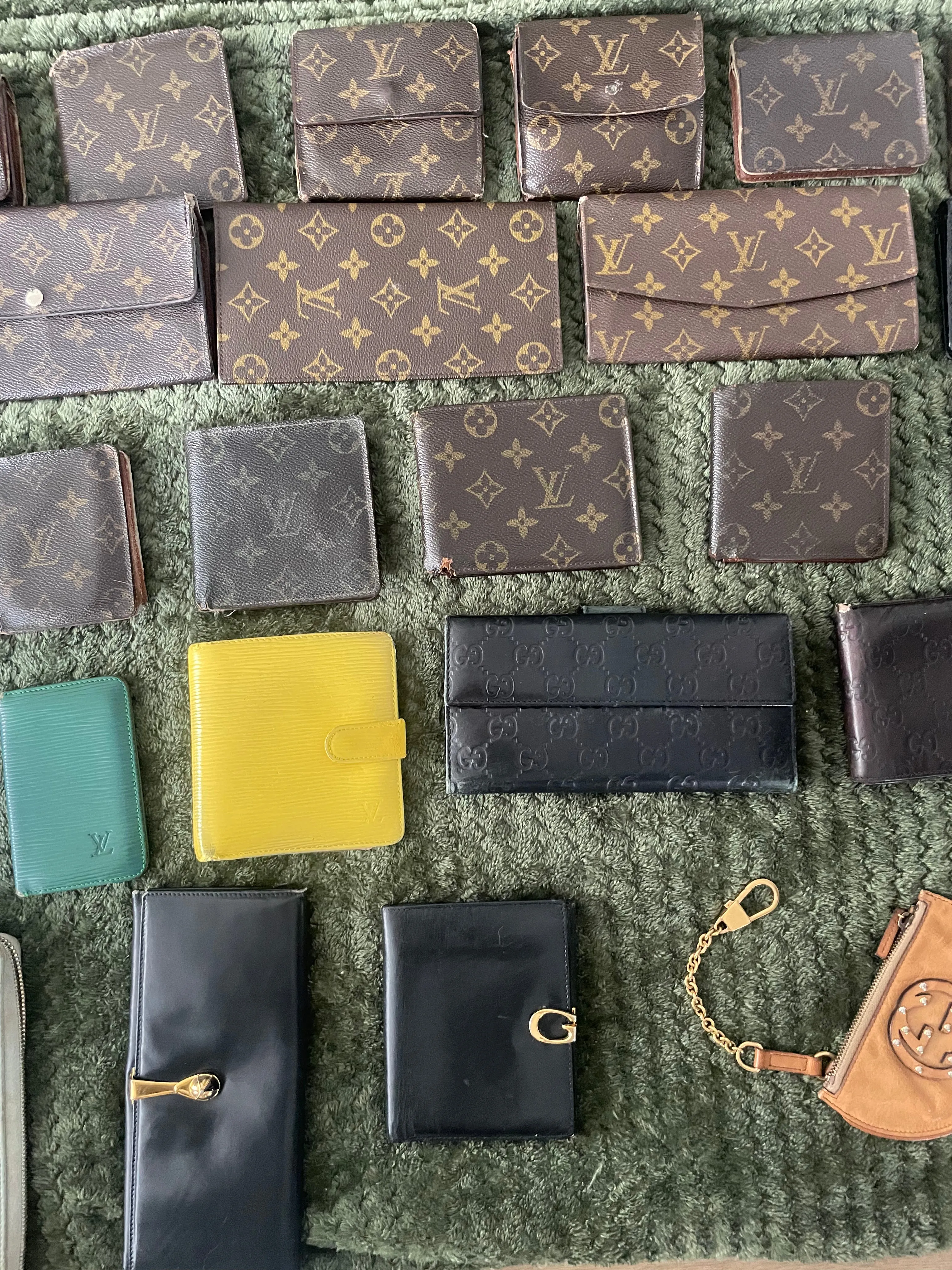Mixed luxury wallets