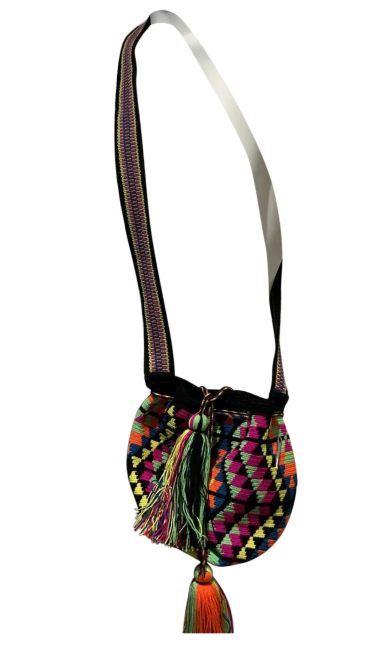 Muzungu Sisters Wayuu Monchila knitted Cross-body Bags Hobo Bag Tote Handbag ladies