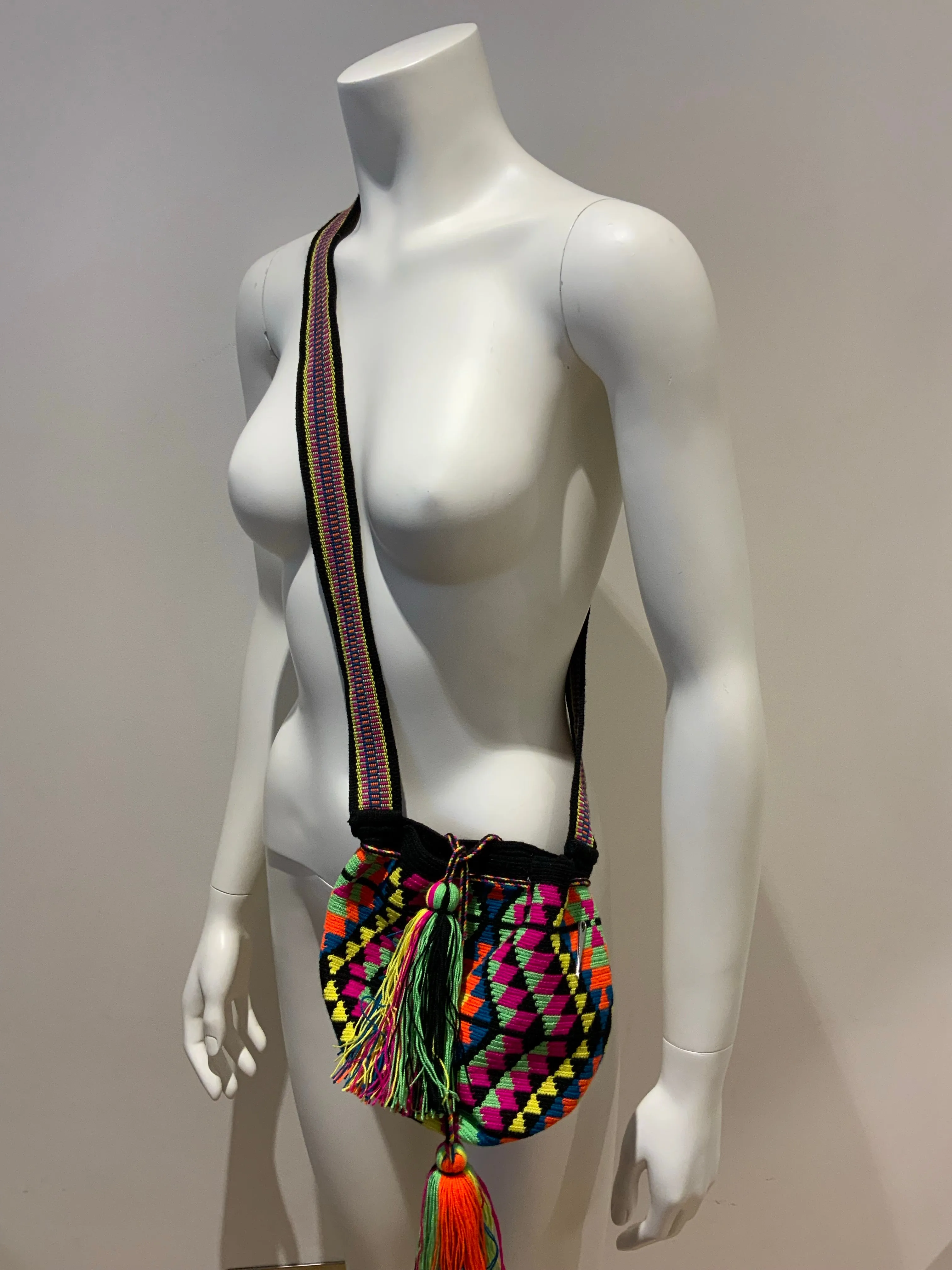 Muzungu Sisters Wayuu Monchila knitted Cross-body Bags Hobo Bag Tote Handbag ladies