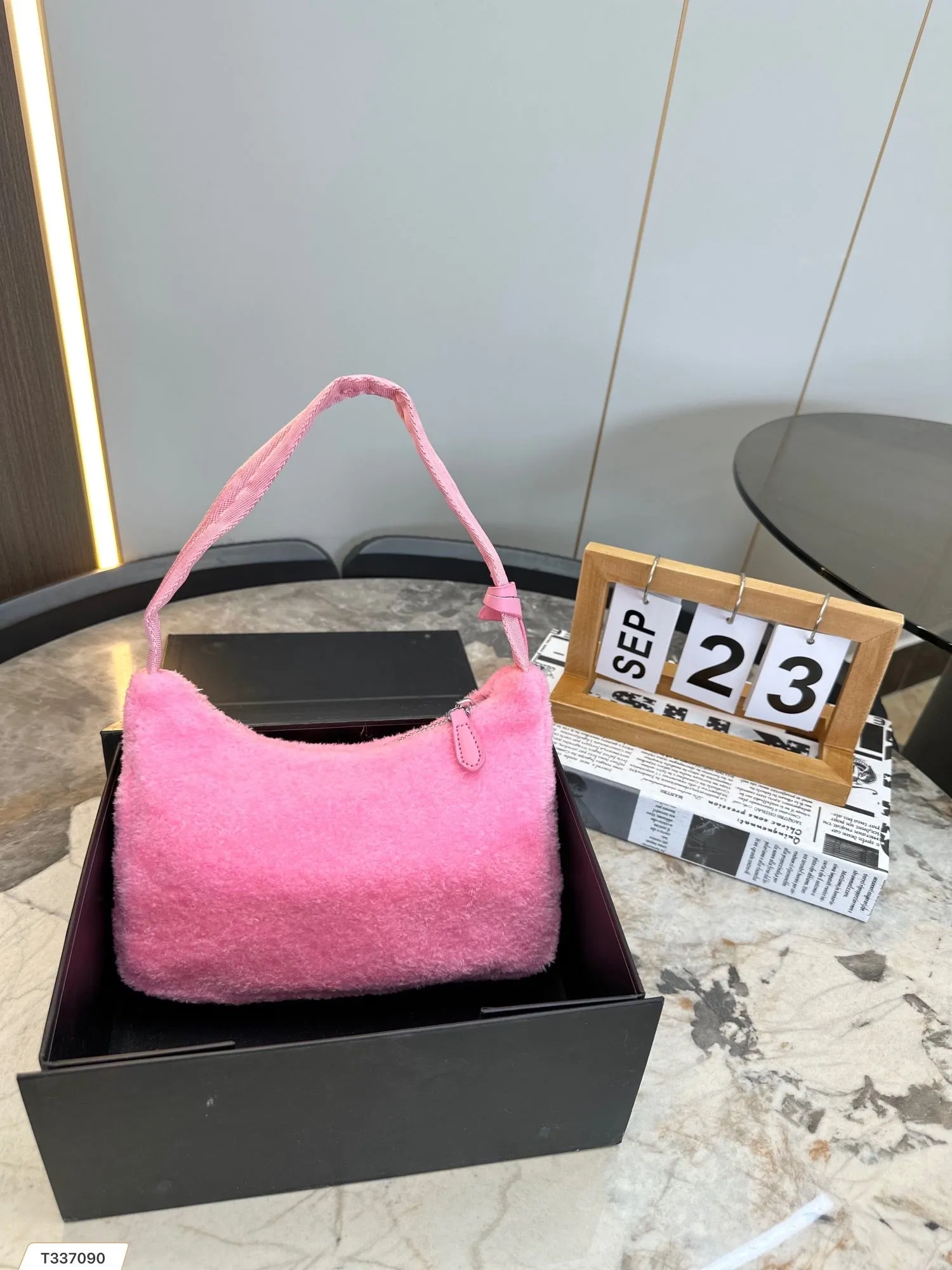PD256 Re-Edition 2000 Terry Mini-bag / 8.6x6.7x2.3inch