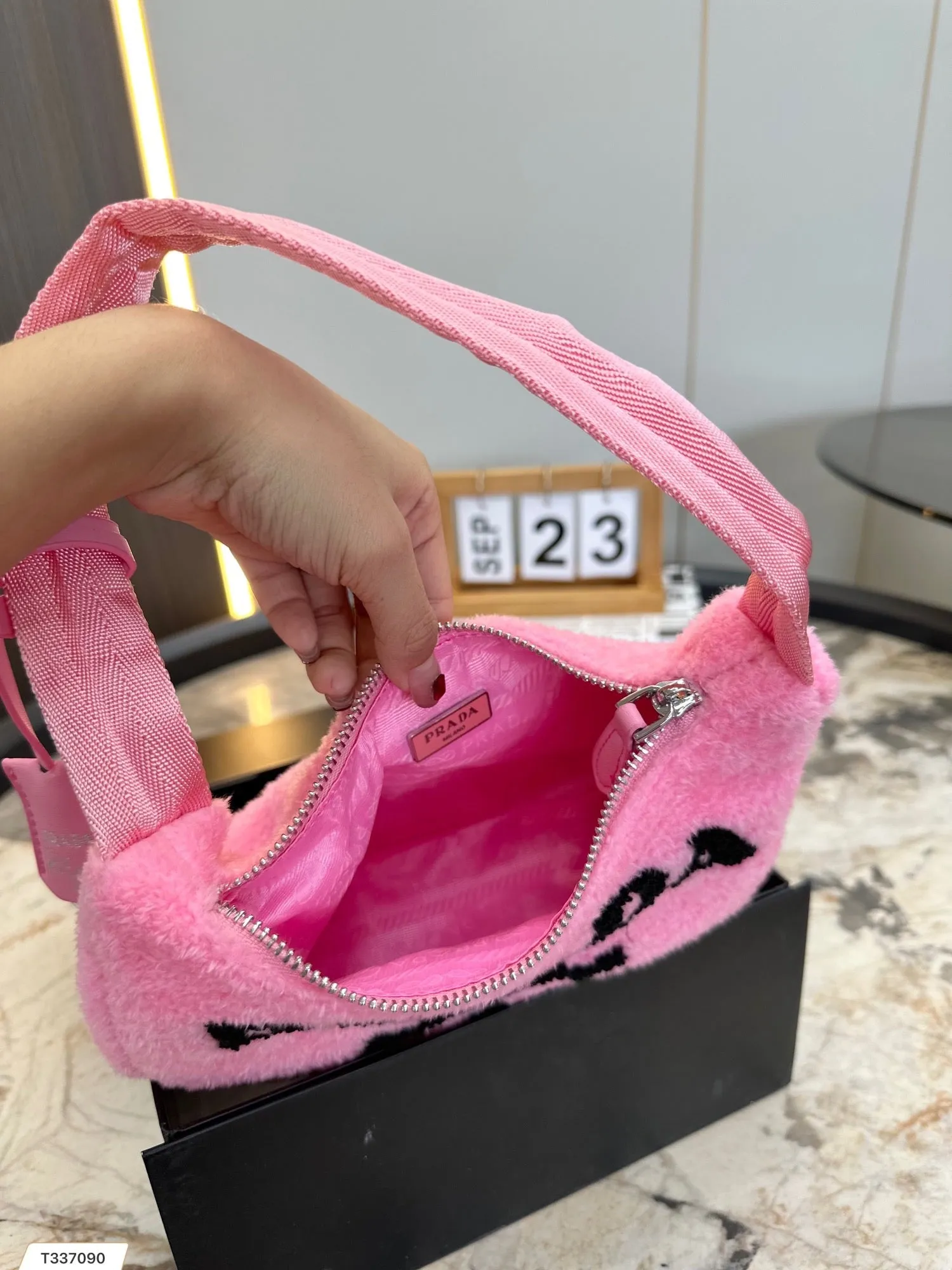 PD256 Re-Edition 2000 Terry Mini-bag / 8.6x6.7x2.3inch