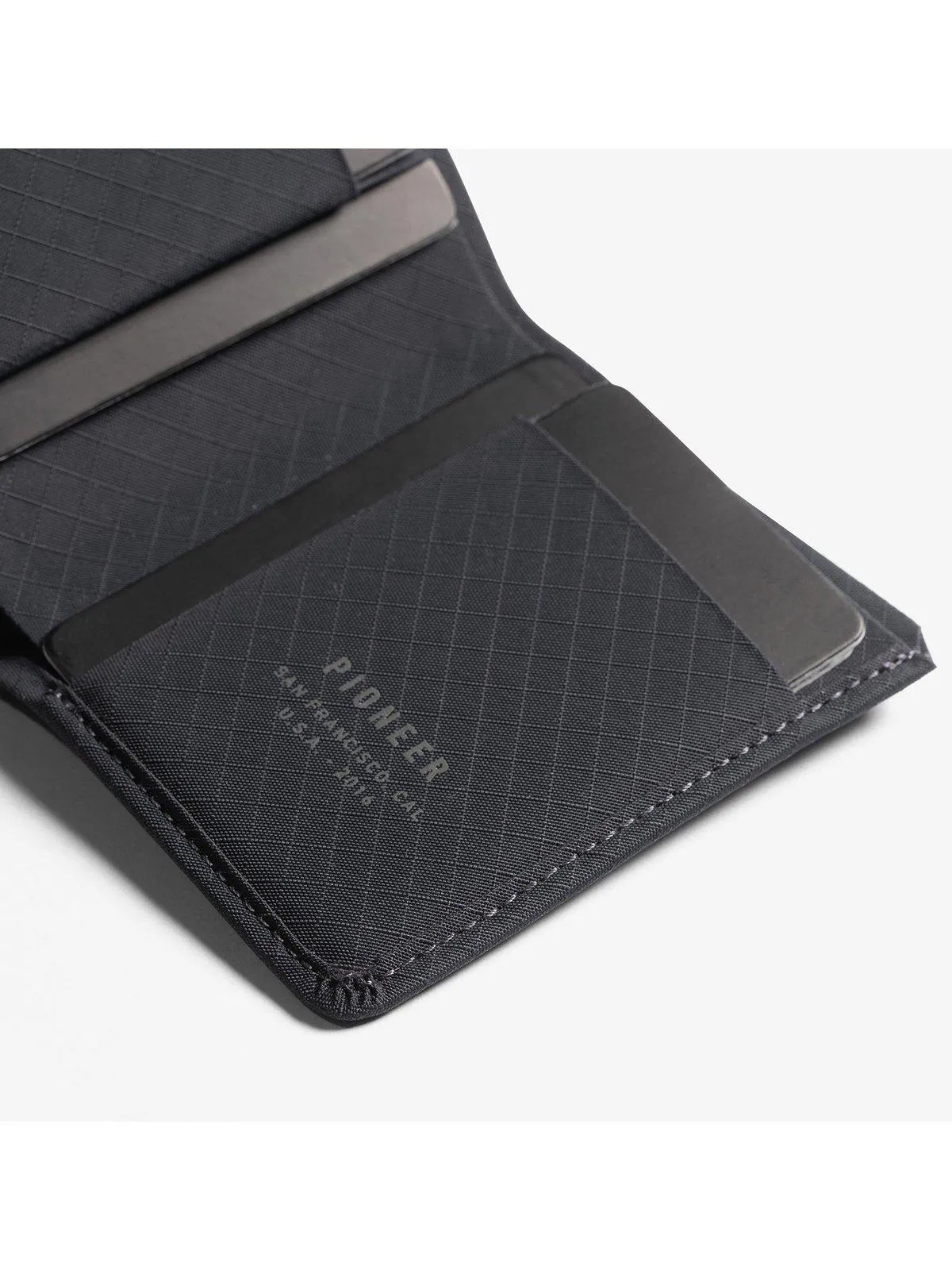 Pioneer Altitude Billfold Wallet 3PN Navy
