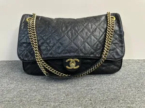 Preloved Chanel Classic Black Quilted Shoulder Bag