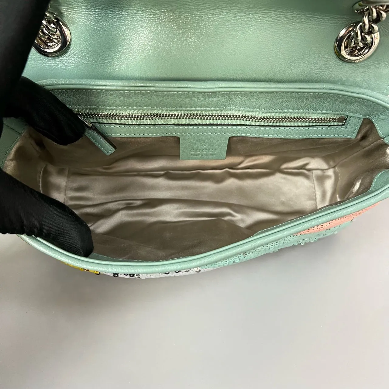 Preloved Gucci Marmont 26 Bag XJ10737