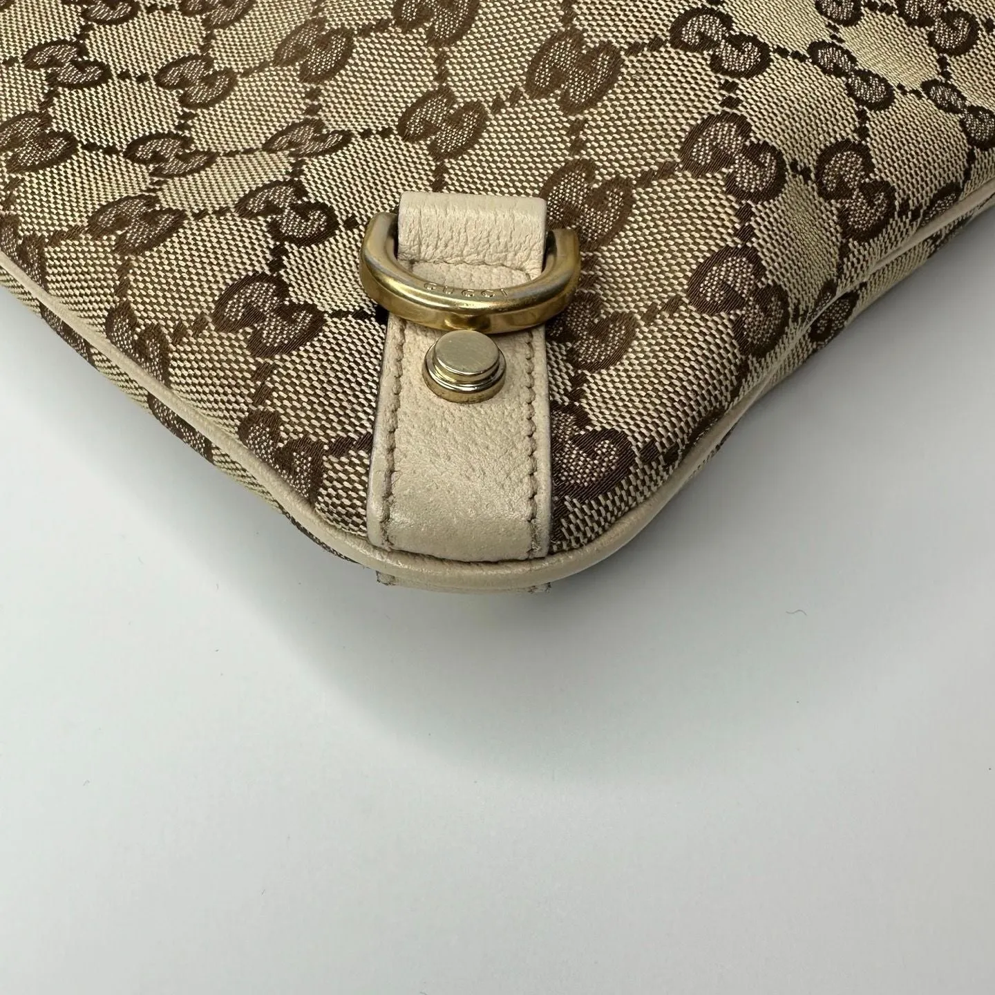 Preloved GUCCI Monogram Abbey Messenger Bag -NG102763