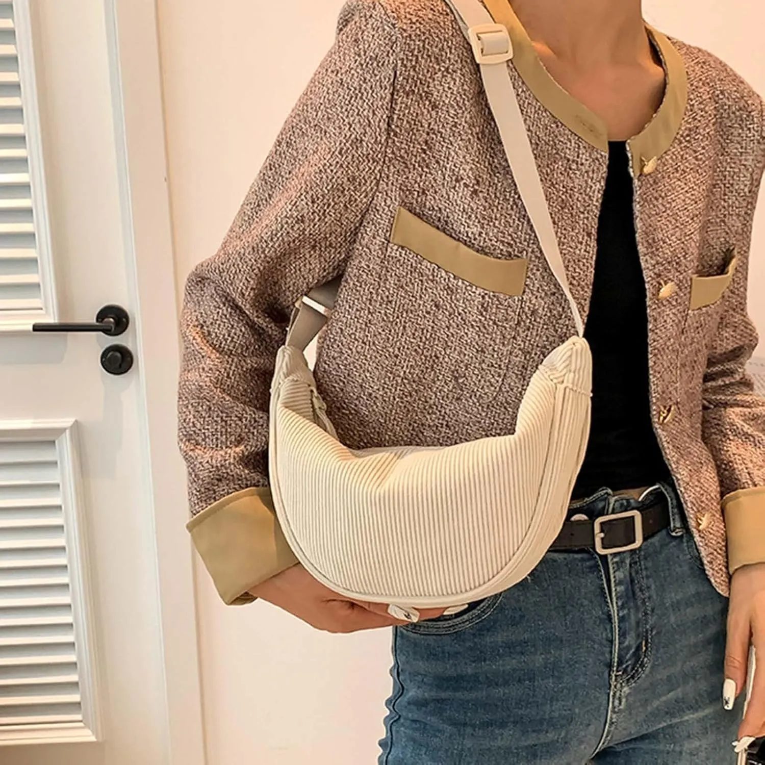 Quilted Crossbody Bags for Women Crossbody Purses and Handbags Lightweight Pocketbook Temperament Clutch Purse(Beige)