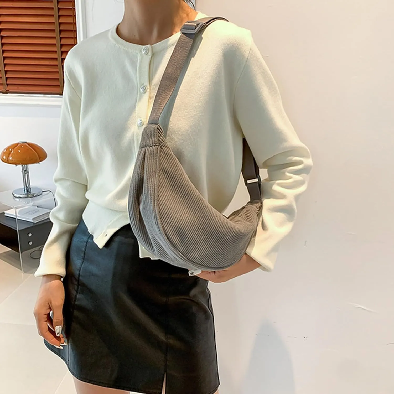 Quilted Crossbody Bags for Women Crossbody Purses and Handbags Lightweight Pocketbook Temperament Clutch Purse(Grey)