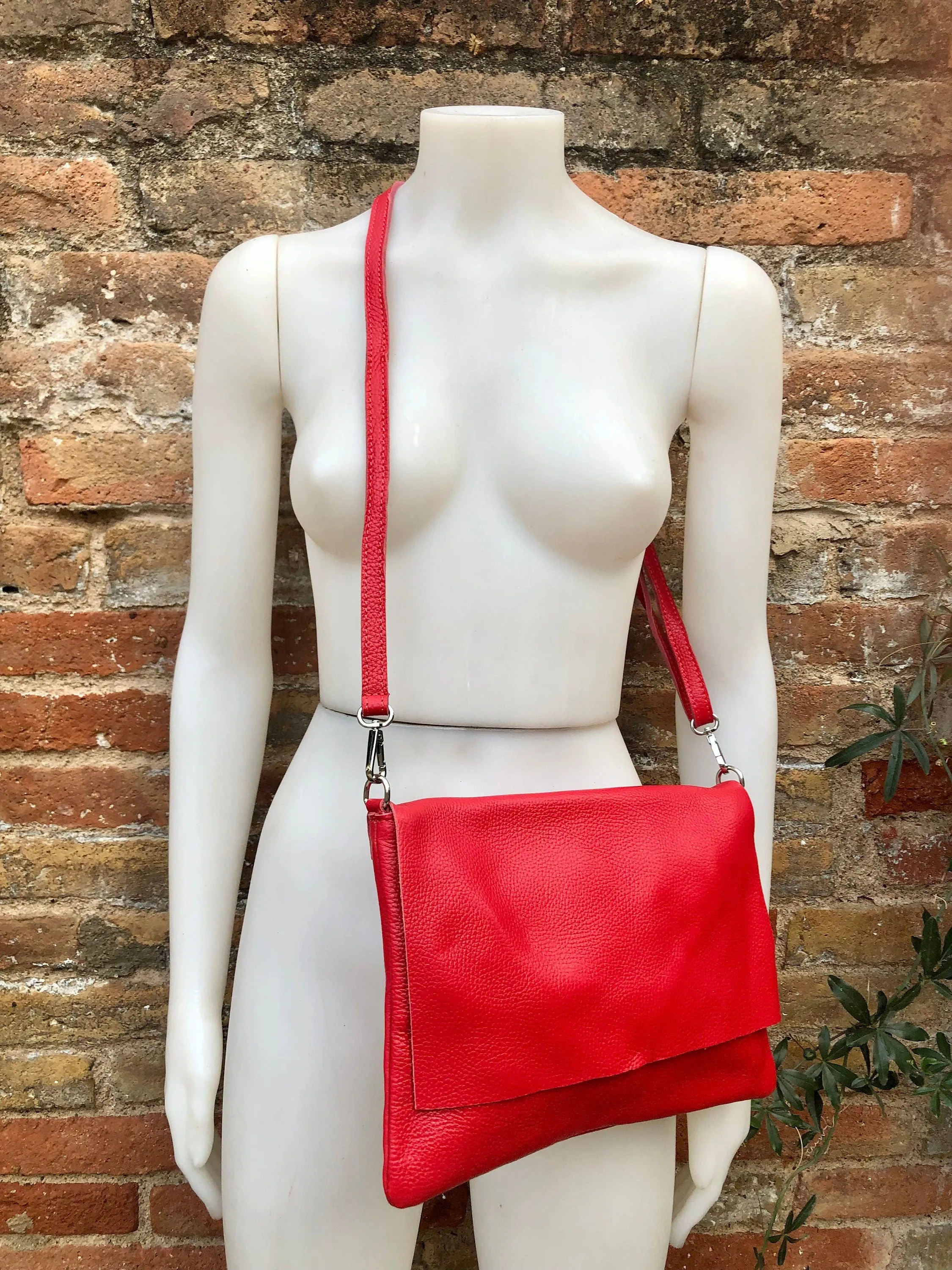 RED genuine leather bag. Cross body / shoulder bag. Adjustable strap, zipper  flap. LARGER STYLE. Red leather messenger. Red leather purse