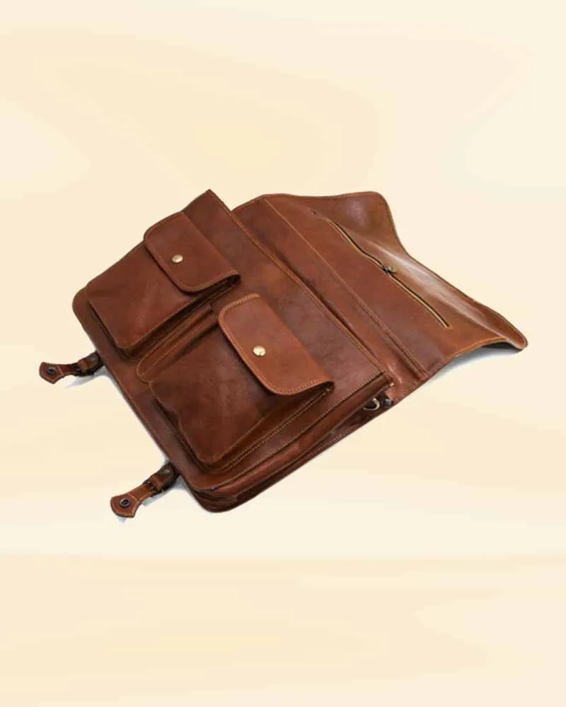 Saddle back Sentinel brief case