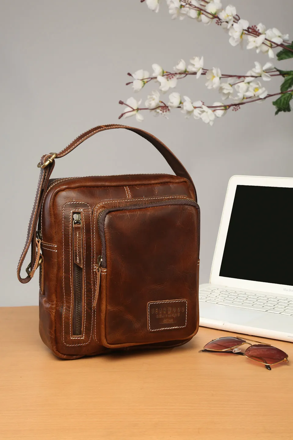Teakwood Genuine Unisex Tan Genuine Leather Messenger Bag