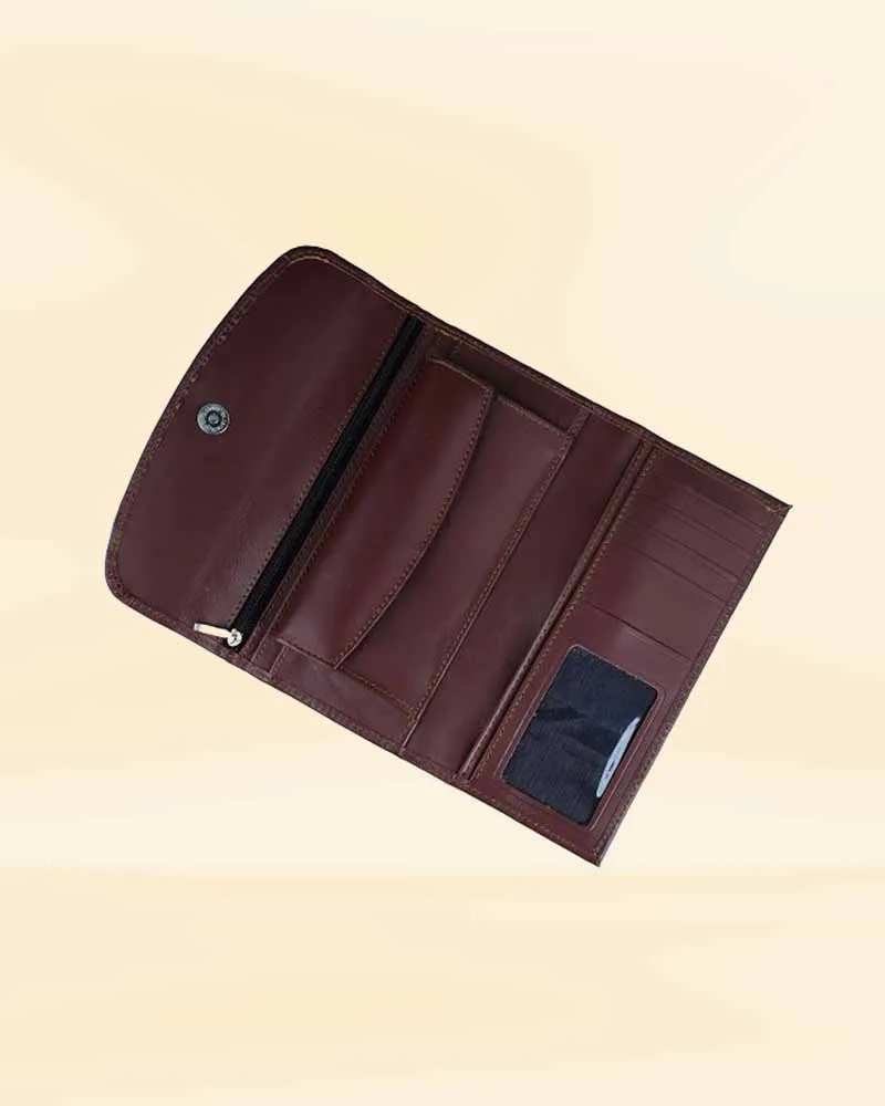 The Pricy Essential Everyday Leather Clutch Wallet
