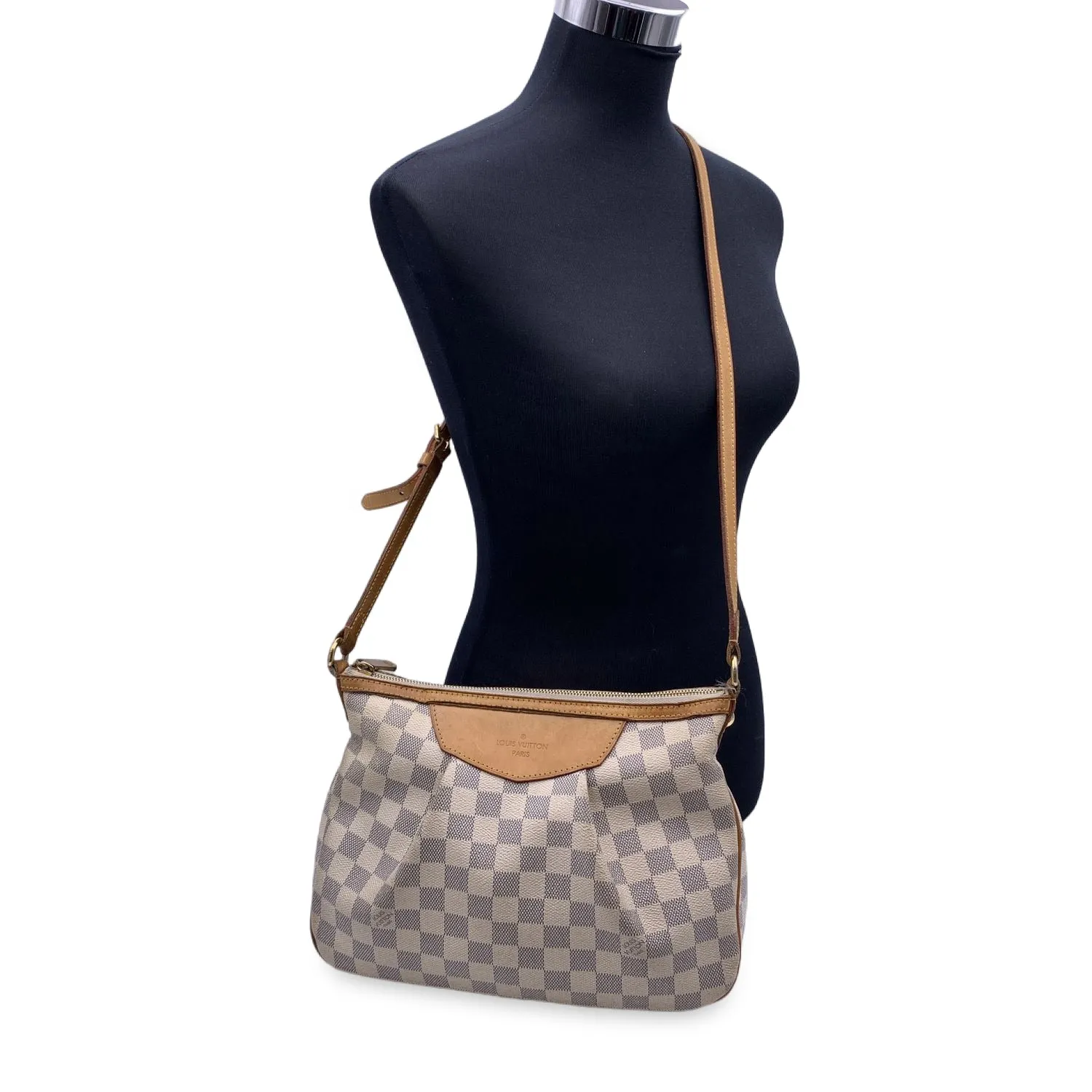Trendy Inspired Louis Vuitton Damier Azur Canvas Siracusa Pm Shoulder Bag