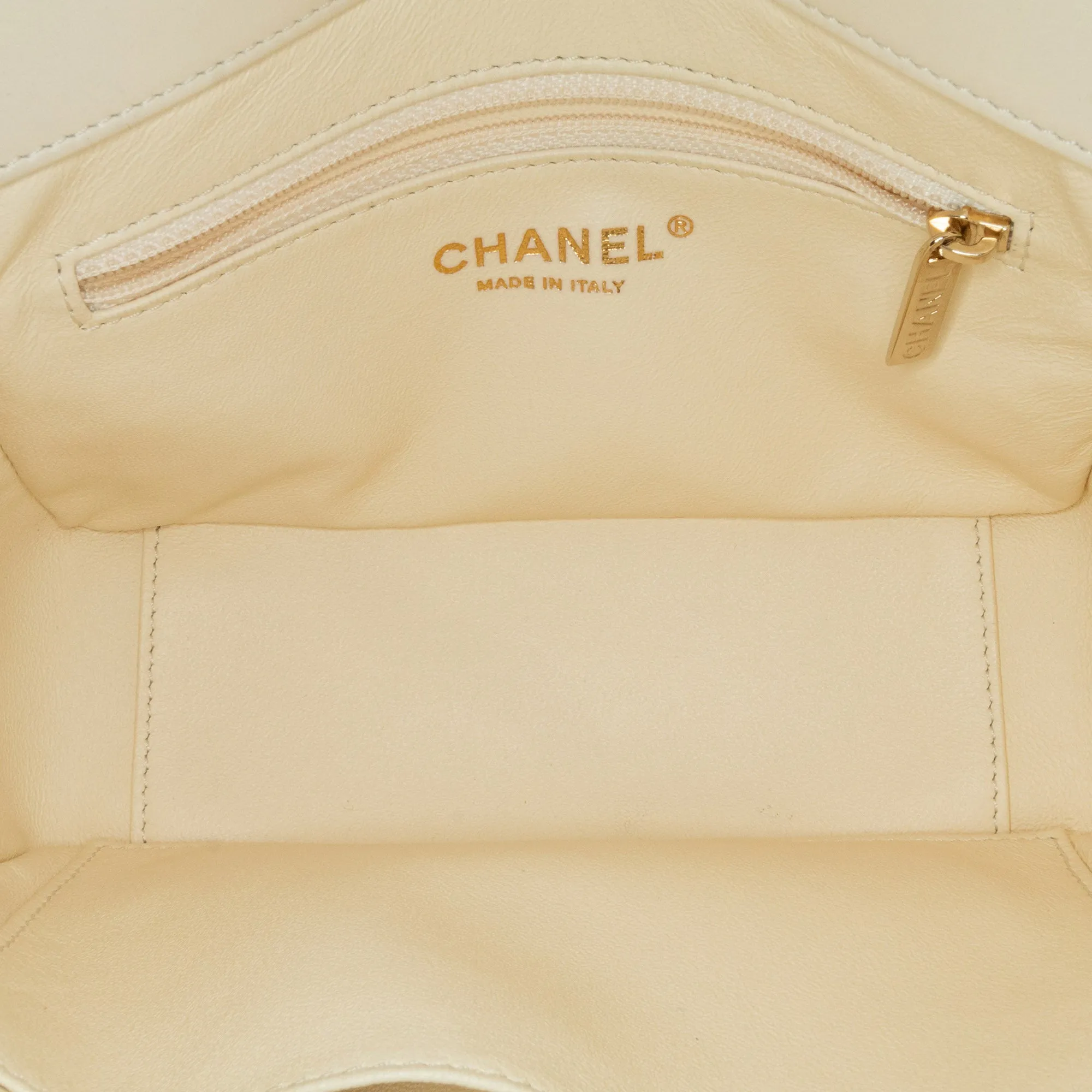 White Chanel Small Caviar Business Affinity Top Handle Flap Satchel