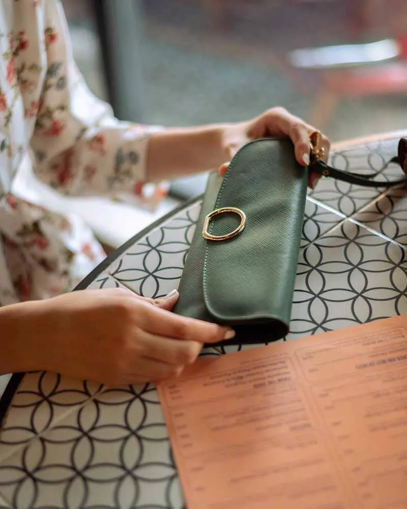 Women Wristlet Clutch
