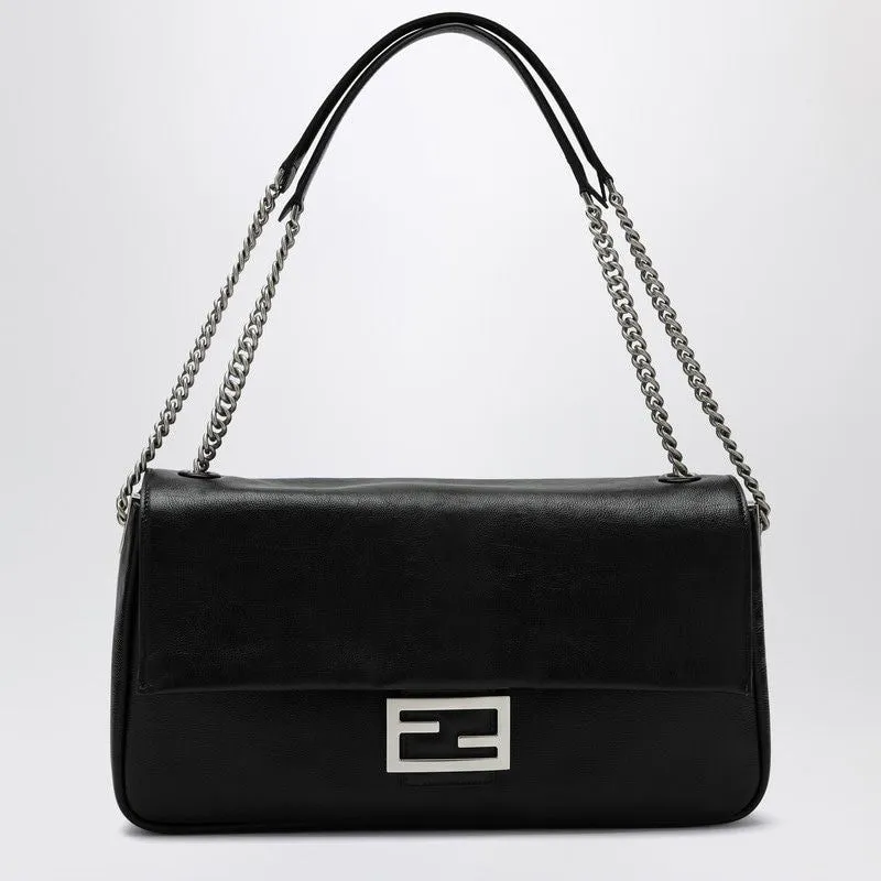 Women's Leather Chain Large Baguette in Black | 8BR828AS7A
